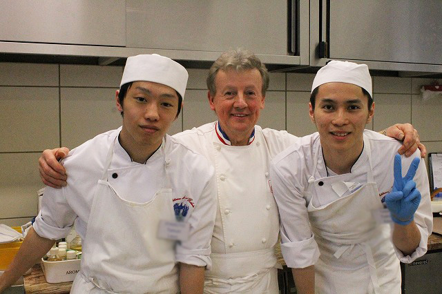 製菓外来講習 M. Michel VIOLLET（ﾐｯｼｪﾙ･ｳﾞｨｵﾚ氏）／Pâtisserie VIOLLET（ﾊﾟﾃｨｽﾘｰ･ｳﾞｨｵﾚ）